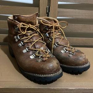 Danner Vintage 46490 Hiking Boots 5 1/2B